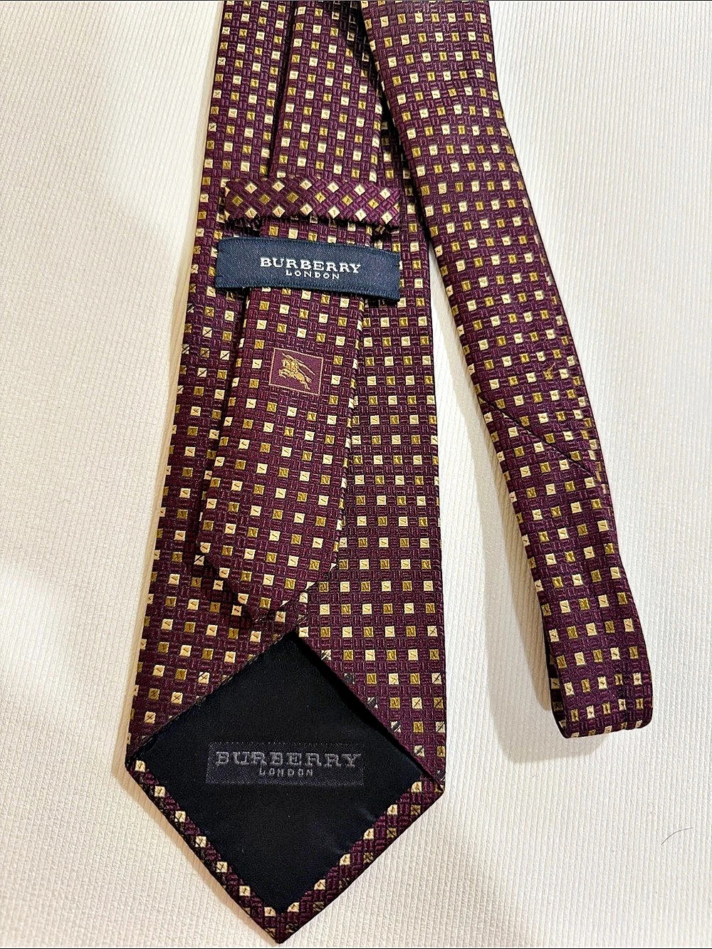 Burberry Men's Geometric Silk Tie in Purple & Gold Like New